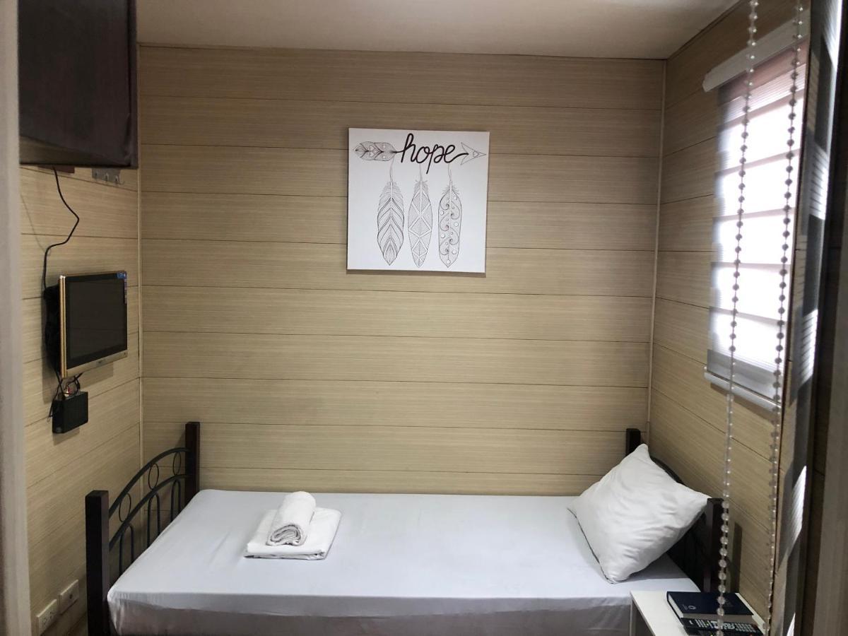 Maine City Residences Leveriza Pasay Bagian luar foto