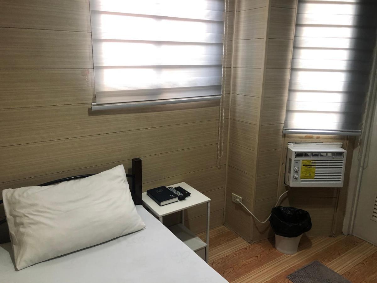 Maine City Residences Leveriza Pasay Bagian luar foto